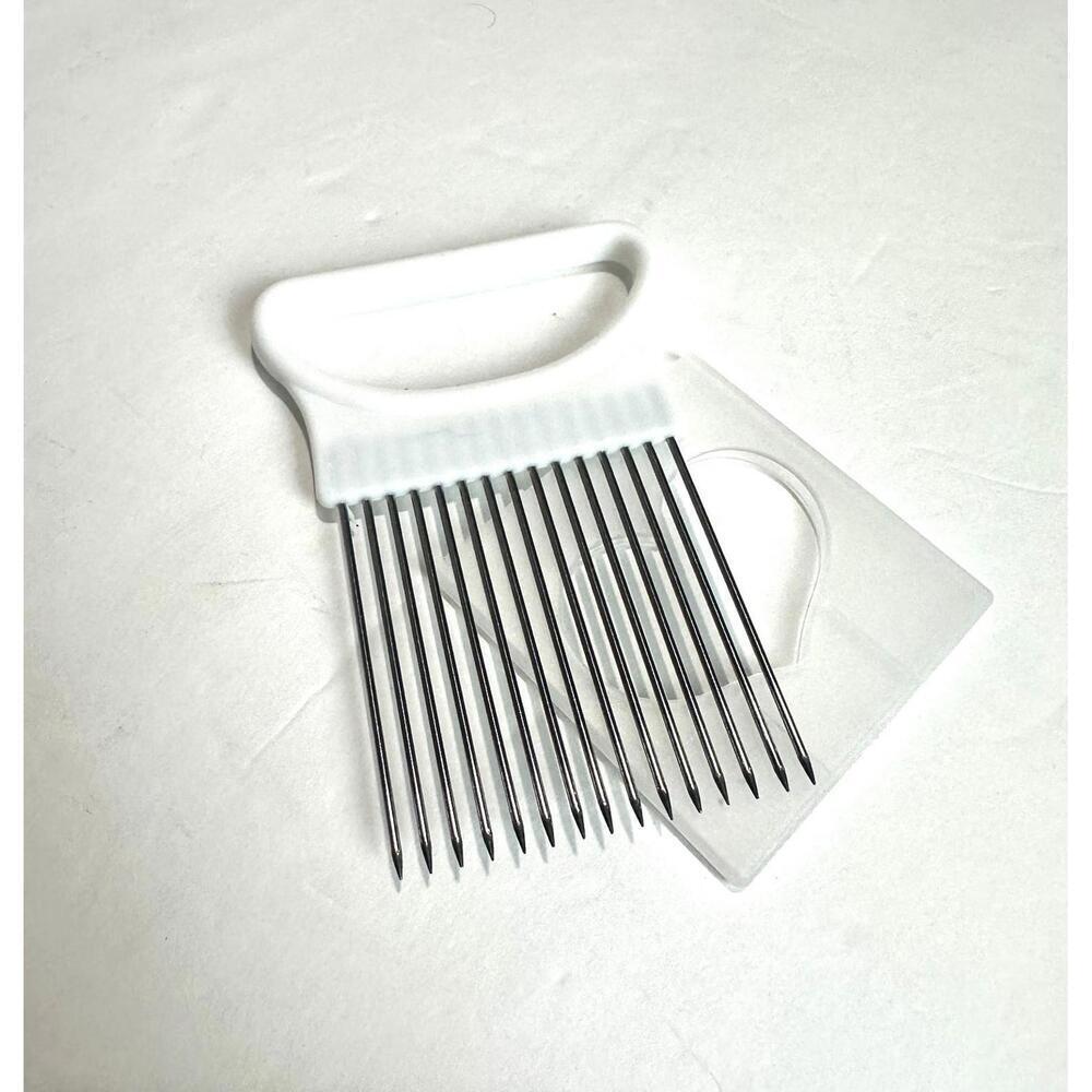 White Plastic Handle Stainless Steel Onion Slicer with Heart Case - Picture 2 of 4